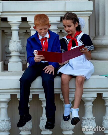 Школьная форма СССР, пионерские галстуки