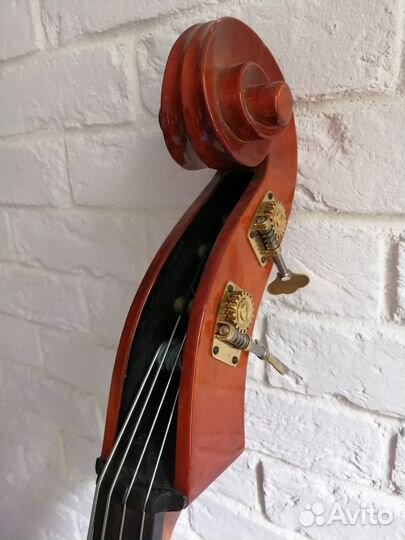 Контрабас 1/4, Чехия