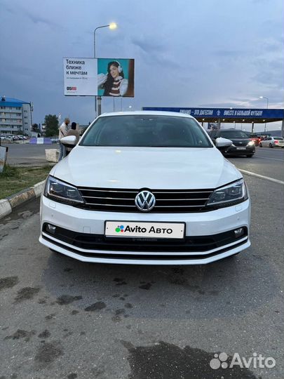Volkswagen Jetta 1.6 AT, 2015, 235 000 км