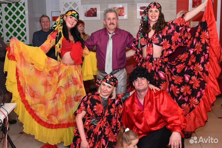 Ведущая (поющая) и диджей на свадьбу, юбилей