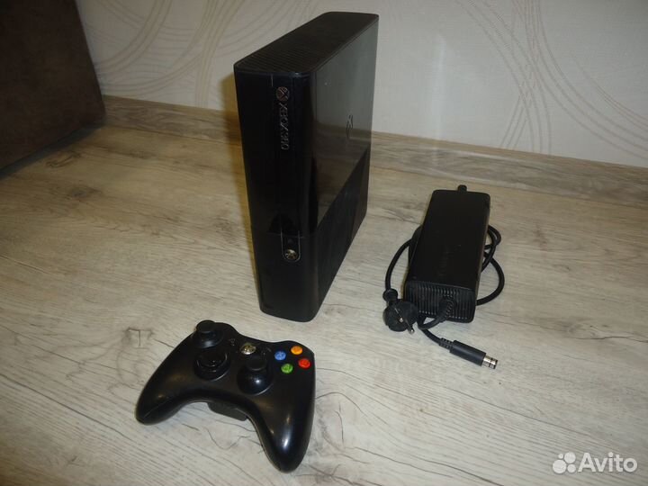 Xbox 360E прошита (Freeboot) 320Gb