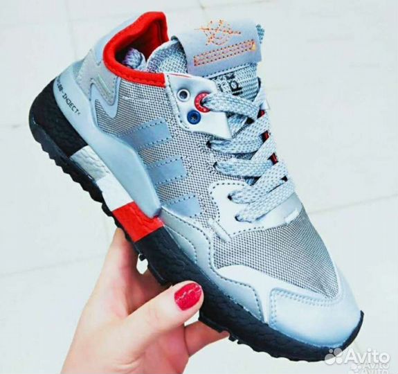 Кроссовки adidas