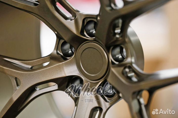 Кованые диски Audi RS5 R20