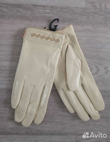 Перчатки кожаные укороченные