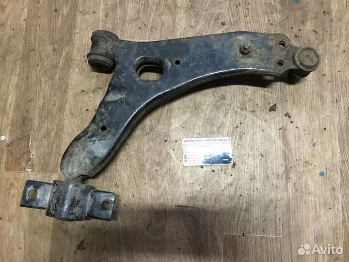 Рычаг передний левый Форд Фокус 1 Ford Focus 1