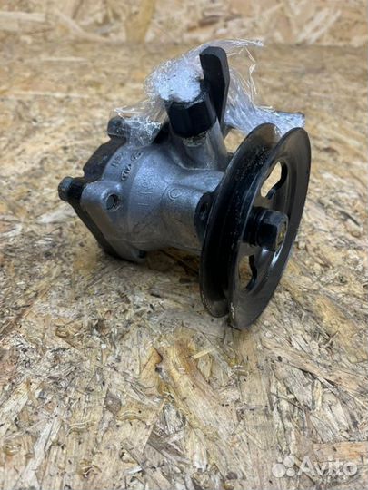 Насос гидроусилителя руля Hyundai Accent 1.5 2008