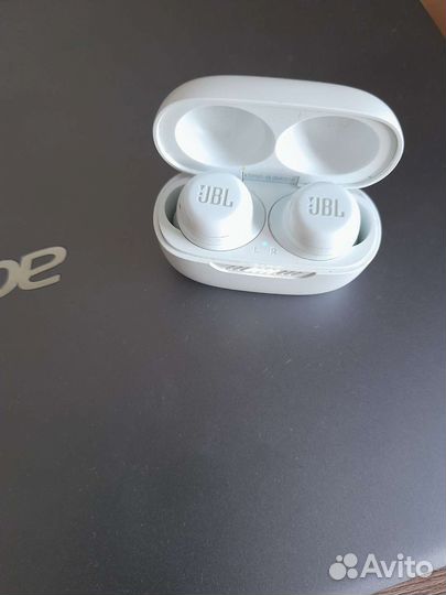 Беспроводные наушники JBL Live Free NC + TWS white