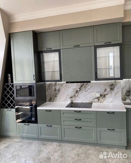 Кухня прямая с рифленым фасадом