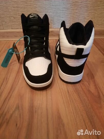 Кроссовки зимние Nike Dunk High 'Black White'