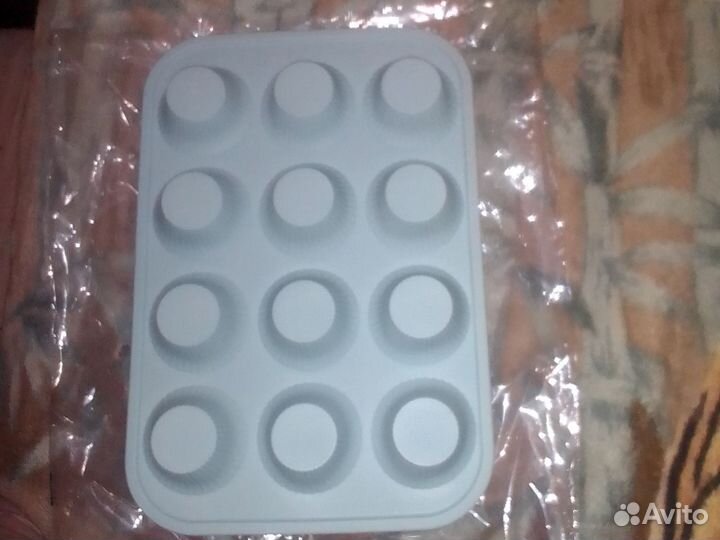 Силиконовая форма для маффинов и кексов