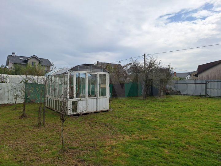 Дача 15 м² на участке 4 сот.