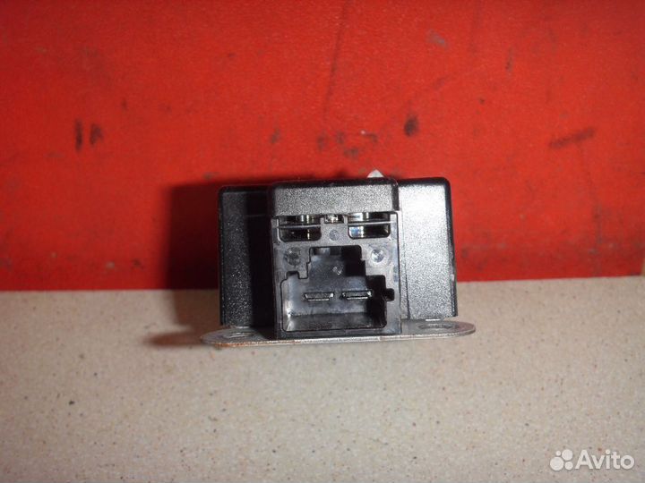 Блок электронный 5M0035570B Volkswagen Golf VI