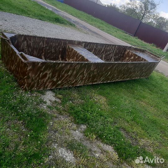 Лодка болотоход