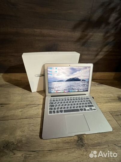 Apple MacBook Air 13.3” mid 2017