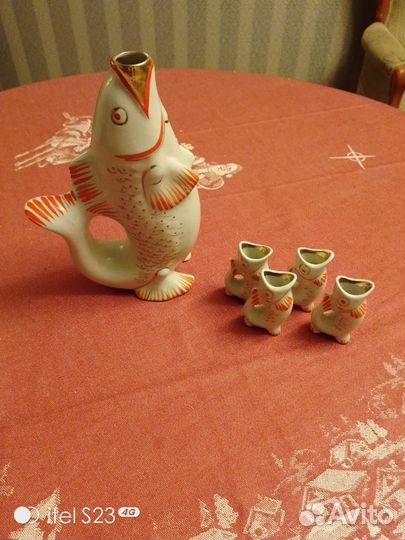 Графин фарфоровый