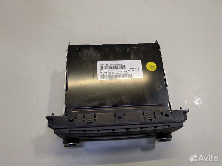 Магнитола Chrysler Town-Country 2008, 2010