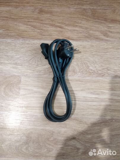 Кабель питания 1.5 метров