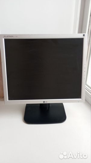 Монитор для компьютера LG Flatron L1718S 17