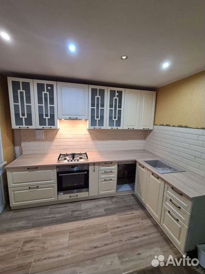 Кухня пластик