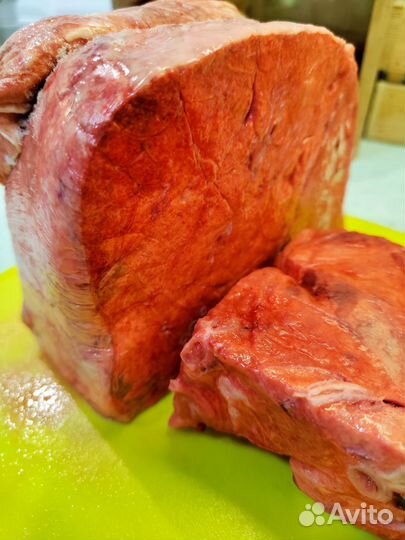 Лакомства для кошек, собак