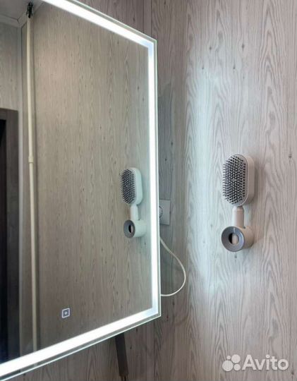 Расческа для волос в стиле Dyson