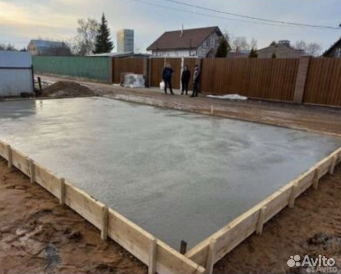 Бригада строителей