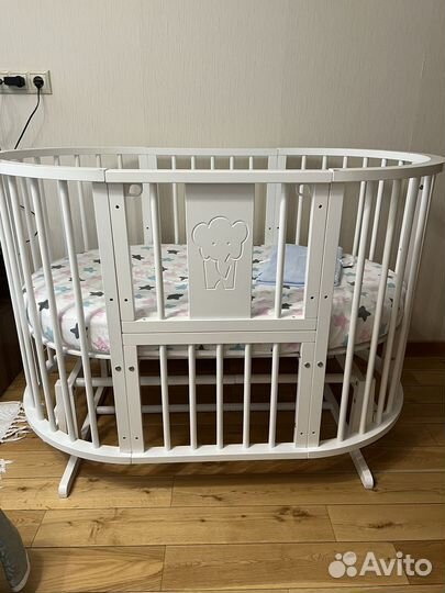 Детская кровать трансформер овальная