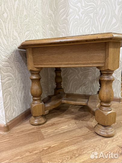 Стол журнальный