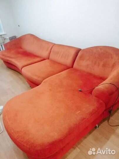 Большой угловой диван раскладной бу