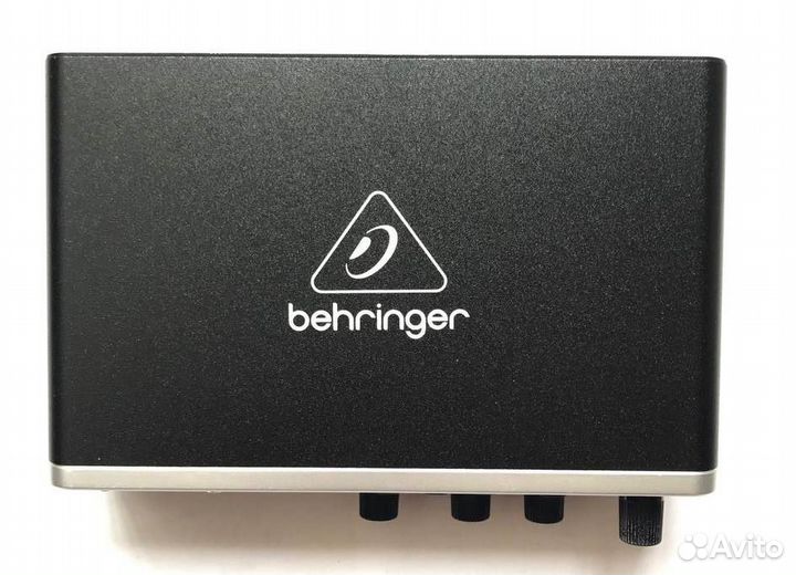 Behringer UMC202HD USB аудио звуковая карта