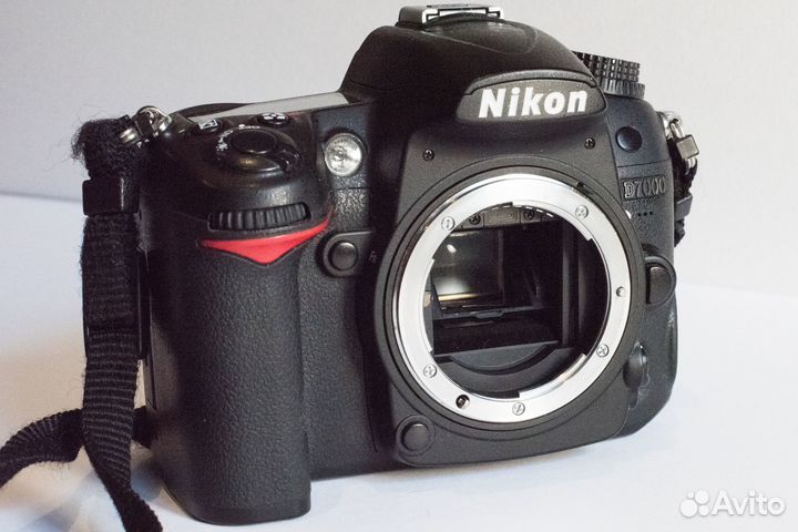 Фотоаппарат Nikon d7000 с объективом Nikkor18-55
