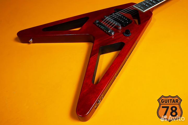 Святейшество Gibson The Holy V Flying V