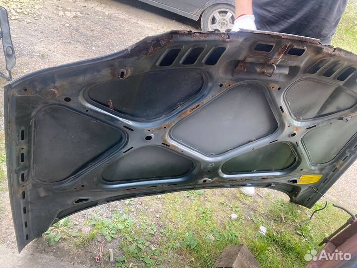 Капот chevrolet niva
