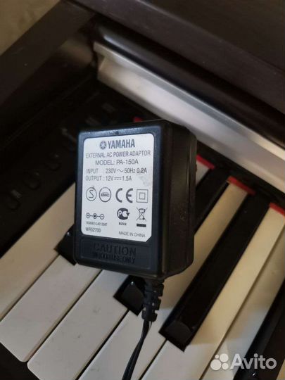 Цифровое пианино yamaha