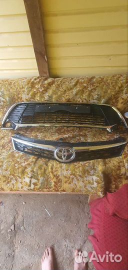 Решетки передние на тоету