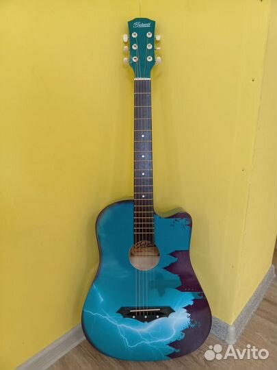 Гитара акустическая
