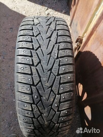 Колеса(шипы) Nissan X Trail T32 215/60 R17