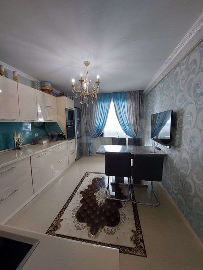 2-к. квартира, 64 м², 3/9 эт.