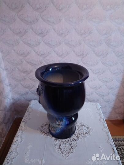 Напольная керамическая ваза