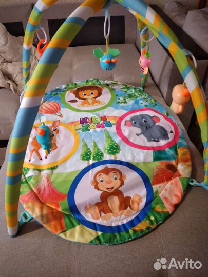 Развивающий коврик