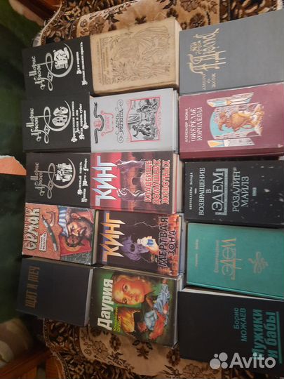 Продам книги