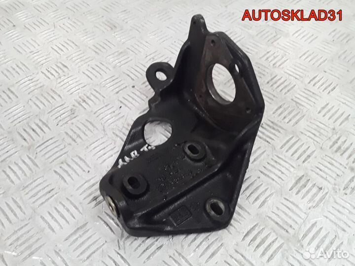 Кронштейн тнвд VW Transporter T4 2.4 AAB 074130147