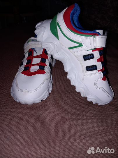 Кроссовки детские