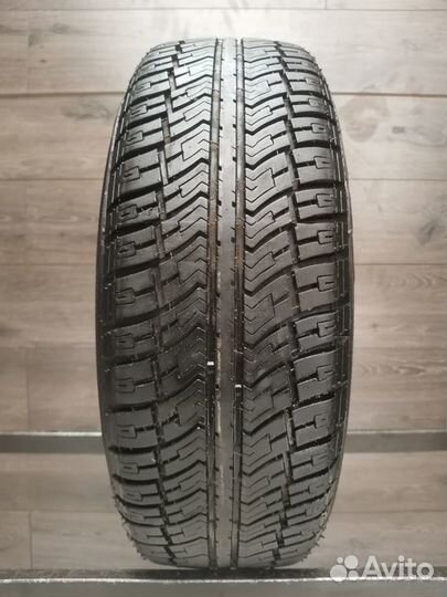 Rosava Quartum S49 205/65 R15 94