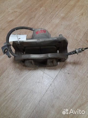 Суппорт тормозной передний правый Honda Accord 8