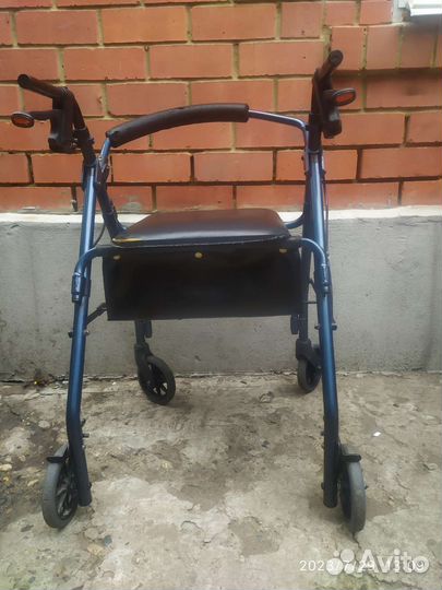 Коляска - ходунки для взрослых