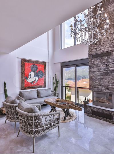 Коттедж 308 м² на участке 5,9 сот.