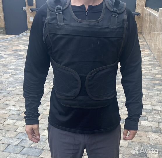 Бронежилет 