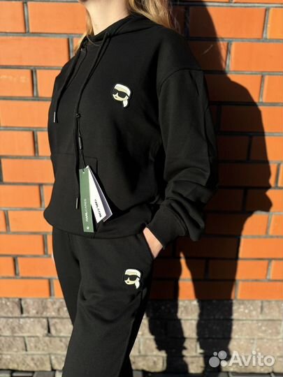 Новый костюм Karl lagerfeld оригинал