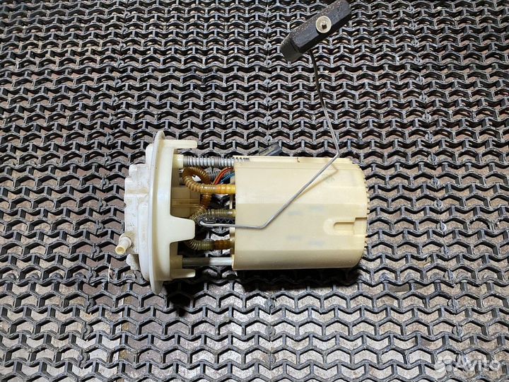 Насос топливный Партнёр В9 Peugeot Partner